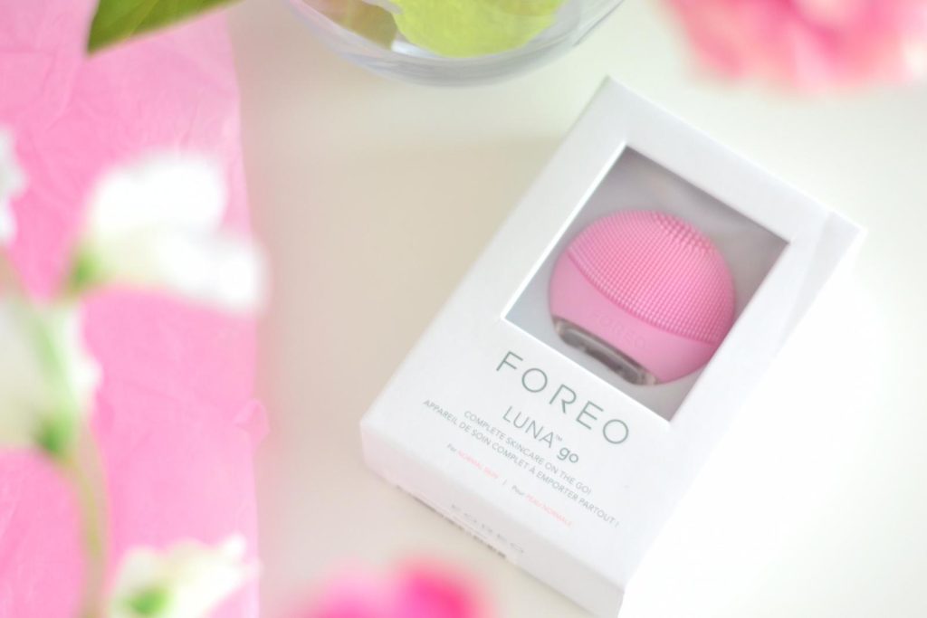 foreo-luna-go-skin-cleanser