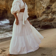 white-outfits-2025