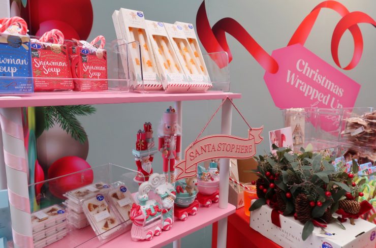 bm-christmas-press-show