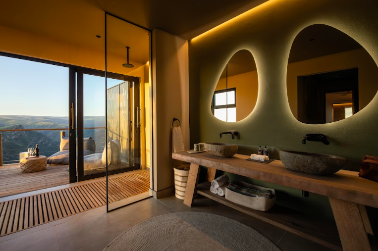 hiddn-in-addo-five-star-hotel