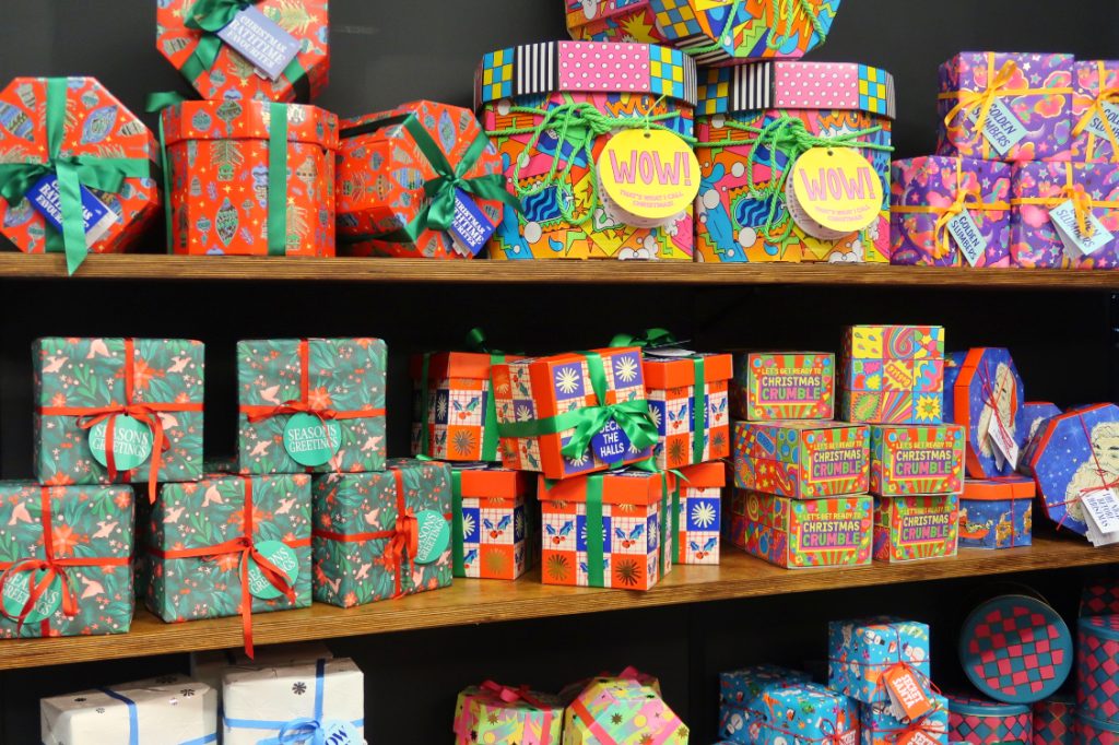 lush-christmas-gift-boxes-patterns