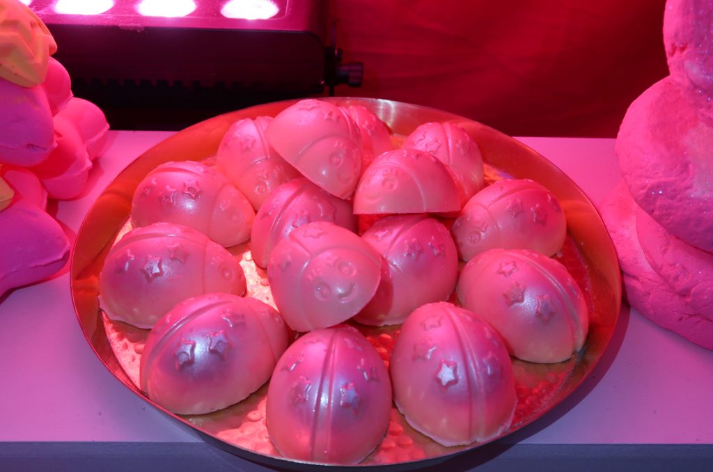 lush-scrubee-iridescent-christmas-products