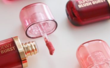 revolution-beauty-superdewy-blush