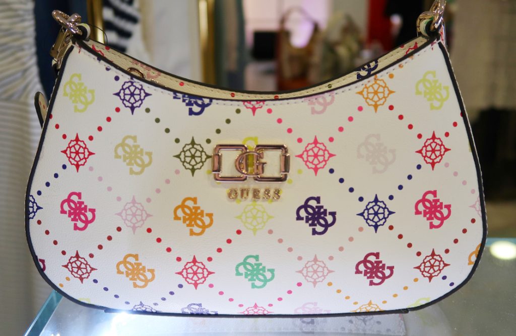 guess-spring-summer-2026-handbag