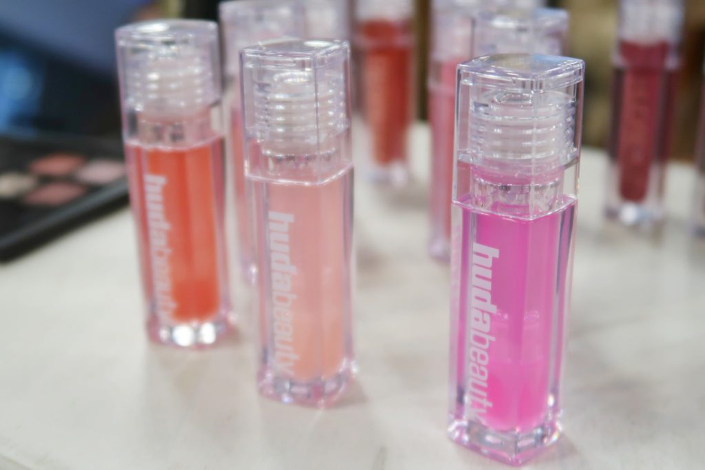 huda-beauty-lipgloss