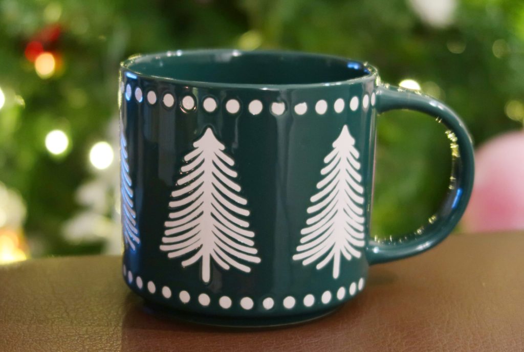 chrstmas-tree-mug